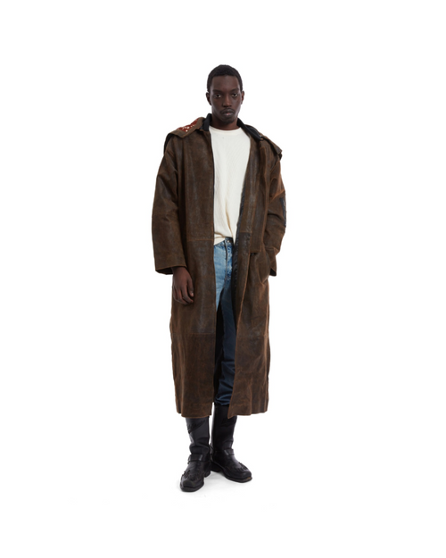 ELONGATED HUNTING TRENCH