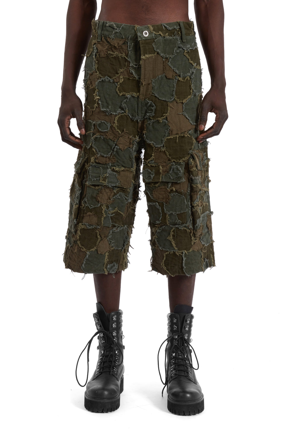 FIELD CAMO CARGO SHORT