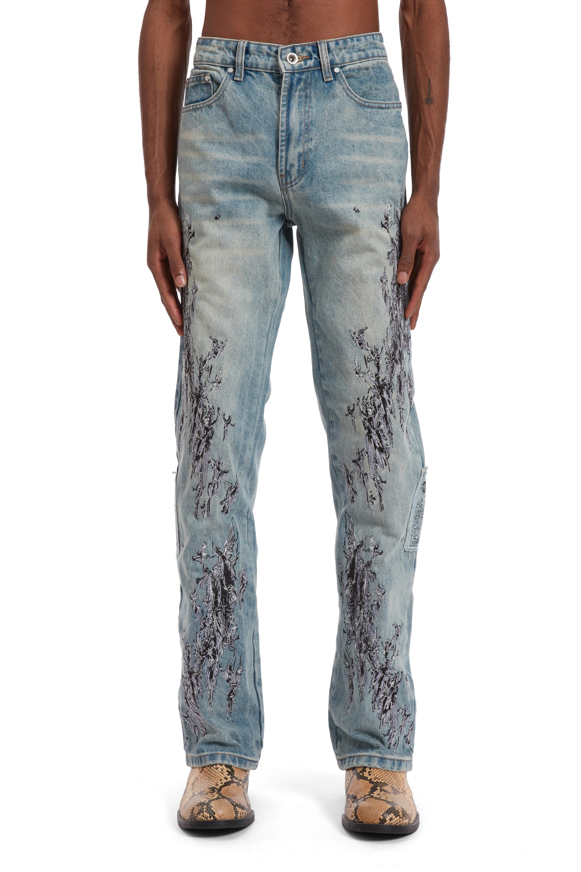 SCRATCHED DENIM