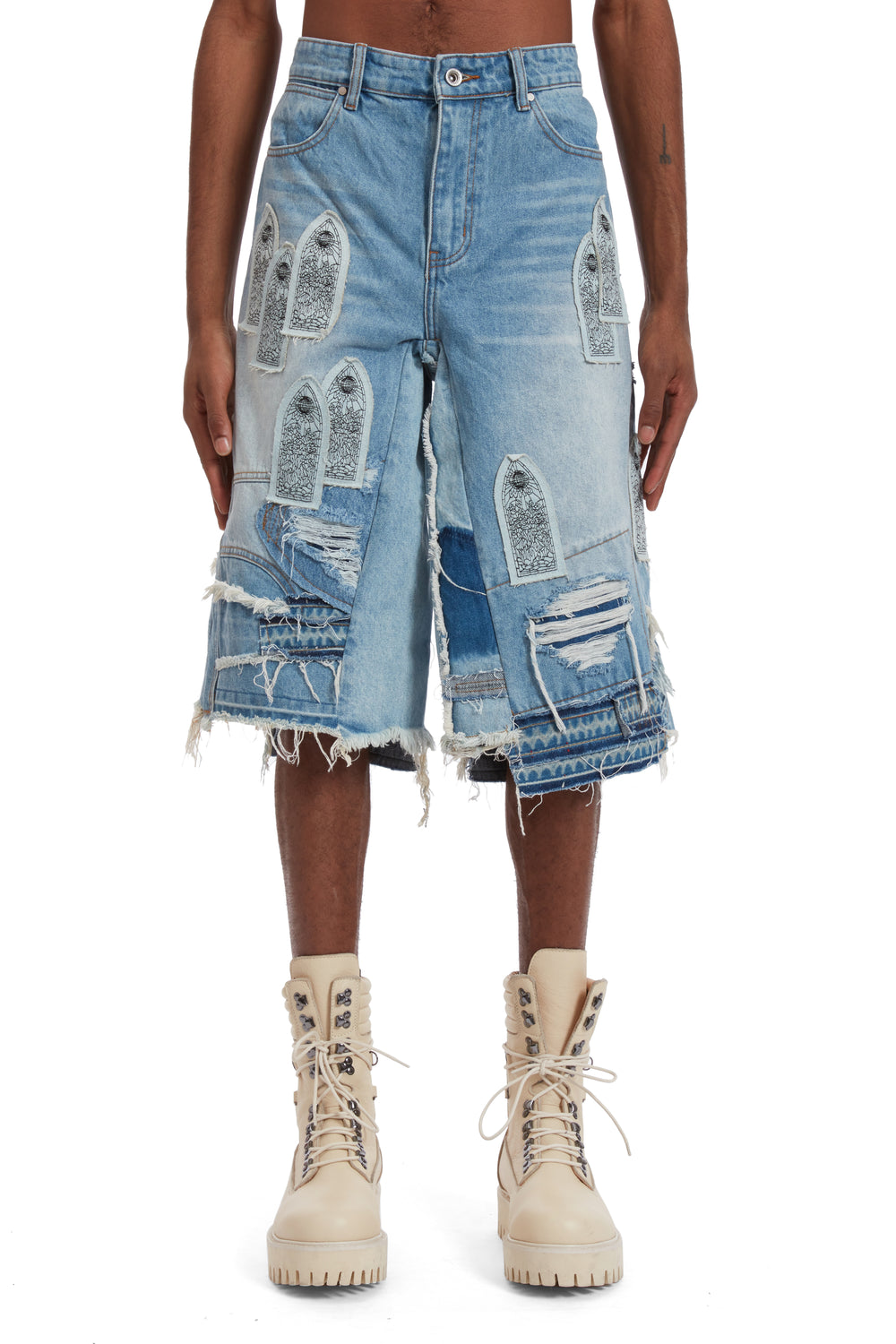 PATCHED ARCH BLOWOUT DENIM SHORT