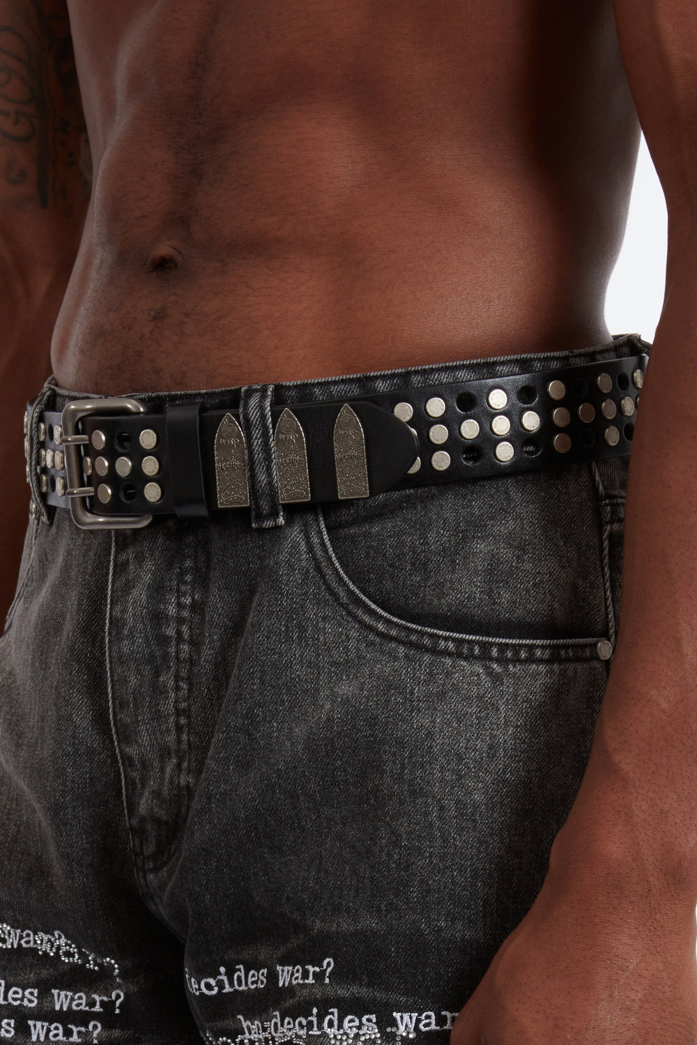 WDW CROSS STUDDED BELT