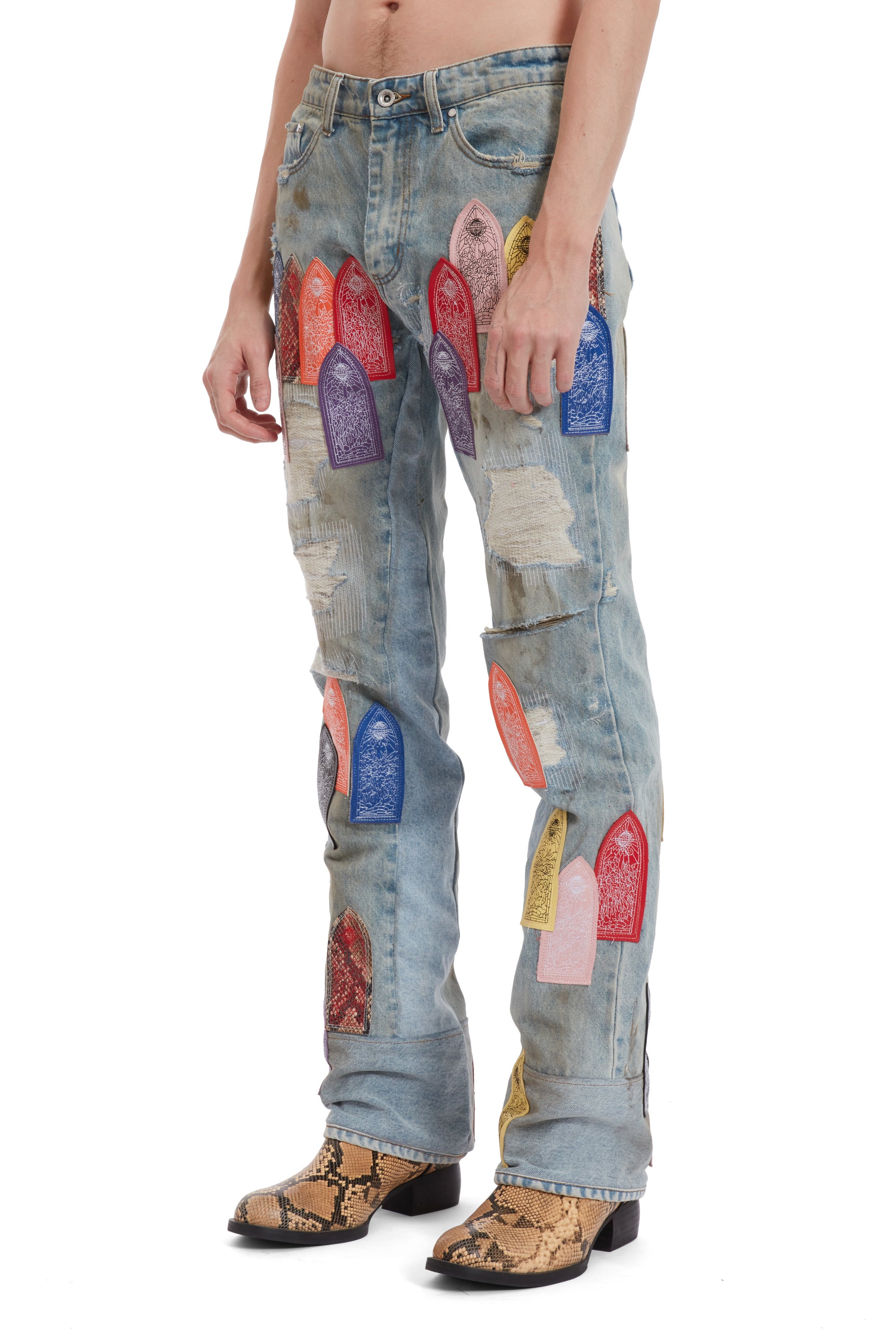 PATCH ARCHED REPAIRED DISTRESSED DENIM