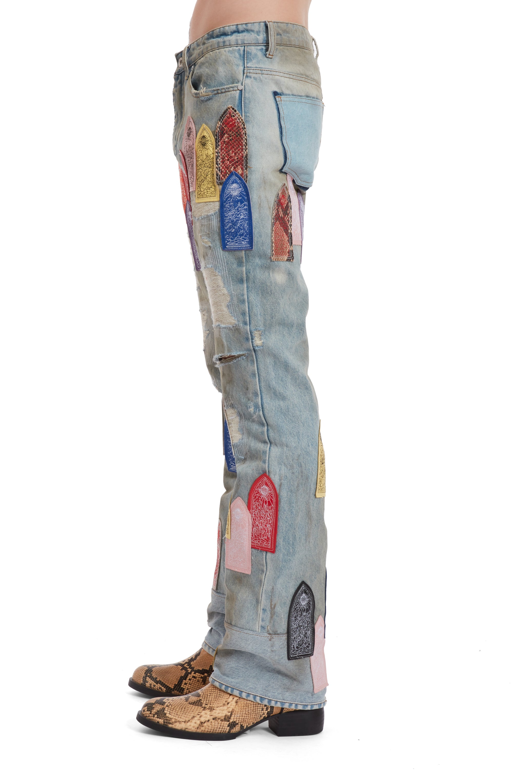 PATCH ARCHED REPAIRED DISTRESSED DENIM