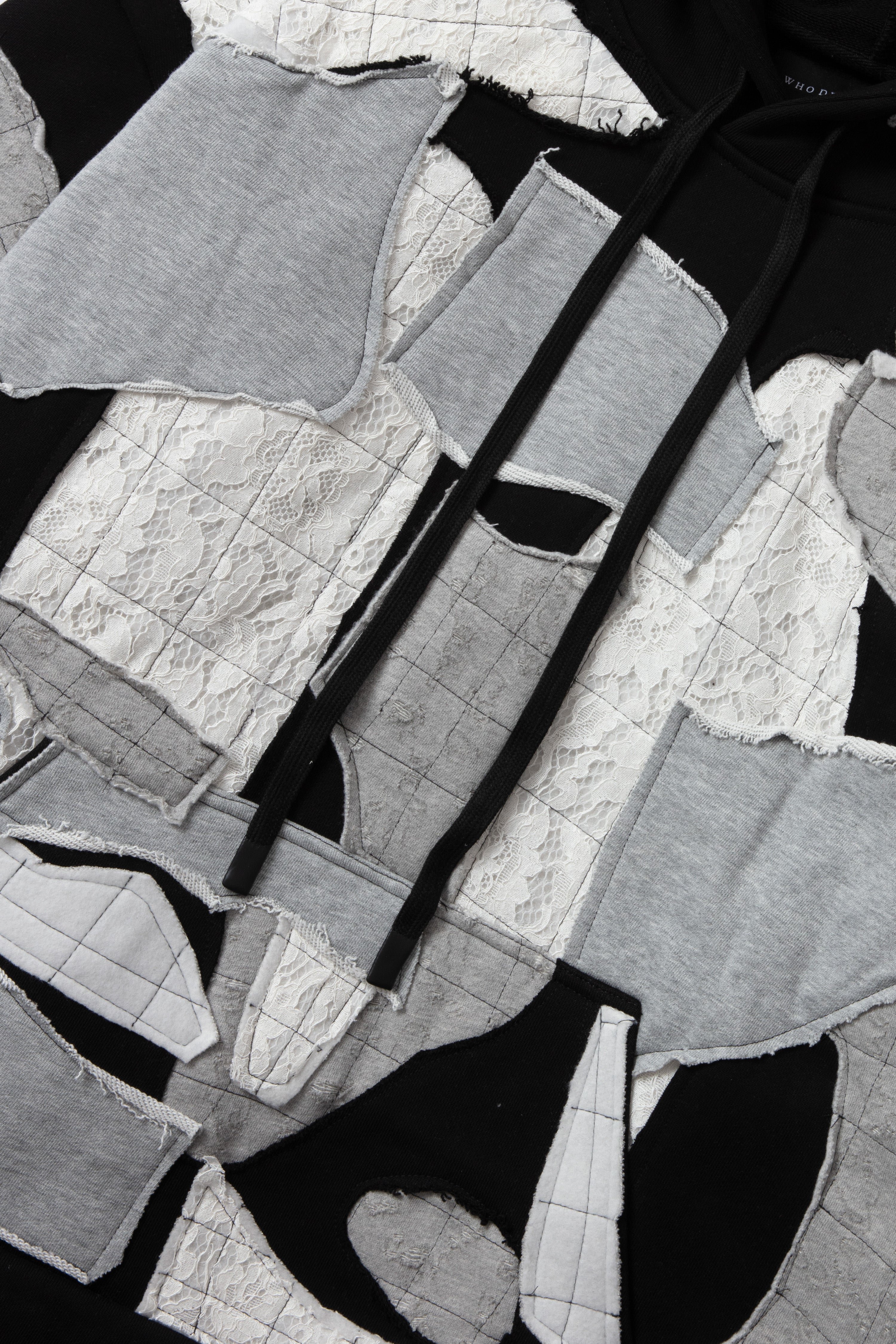 ATOM HOODED PULLOVER