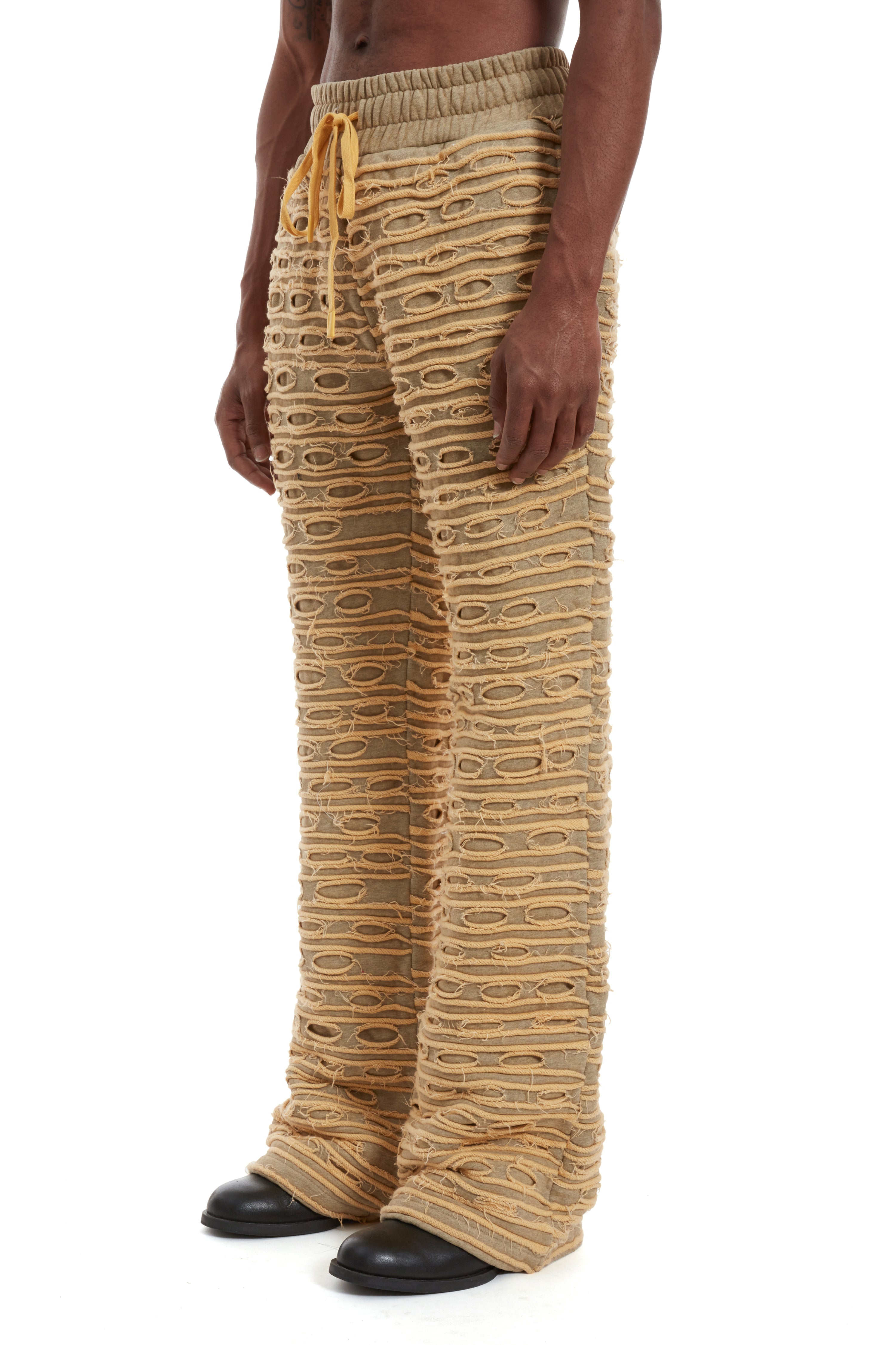 UNEARTHED SWEATPANTS TAN