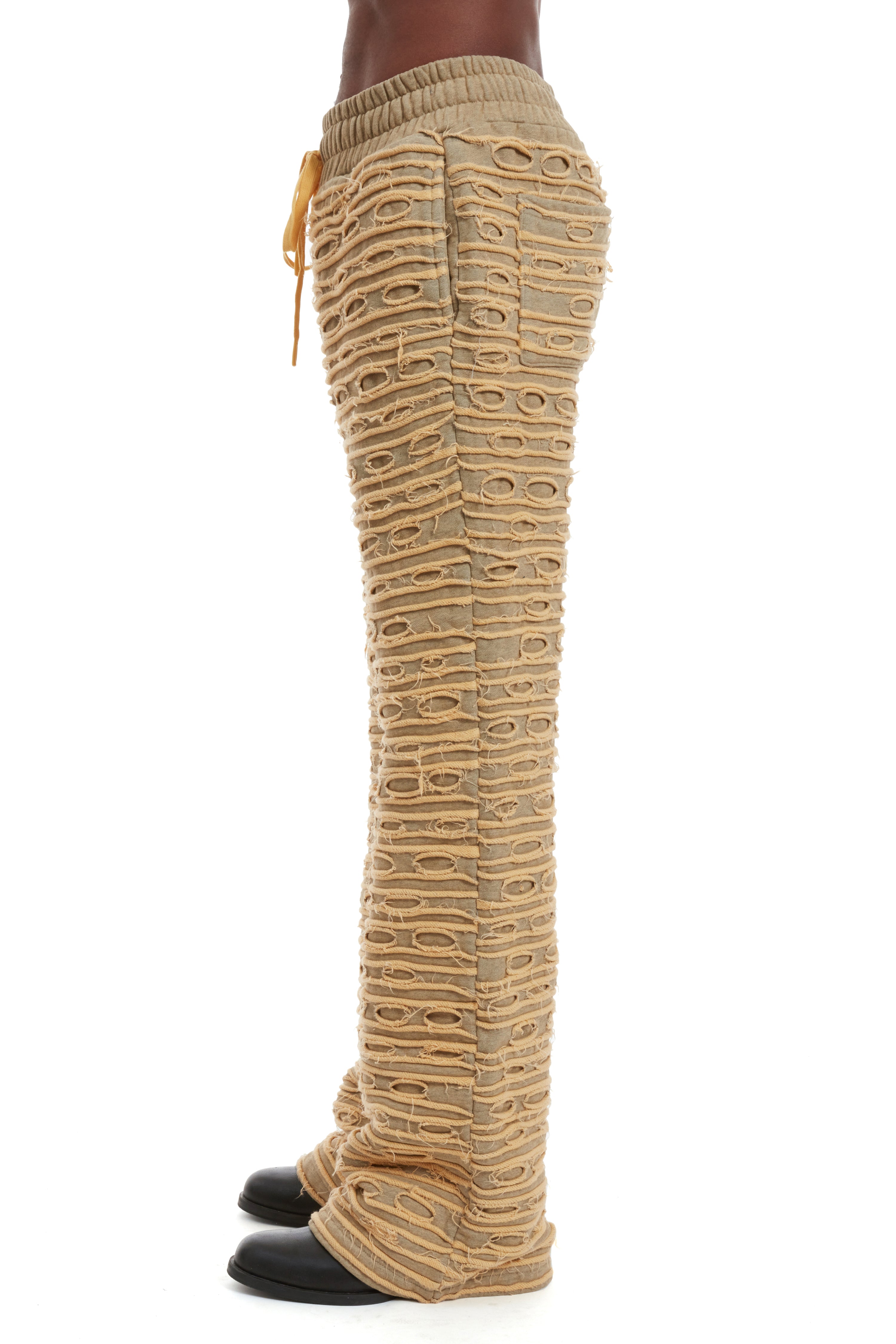 UNEARTHED SWEATPANTS TAN