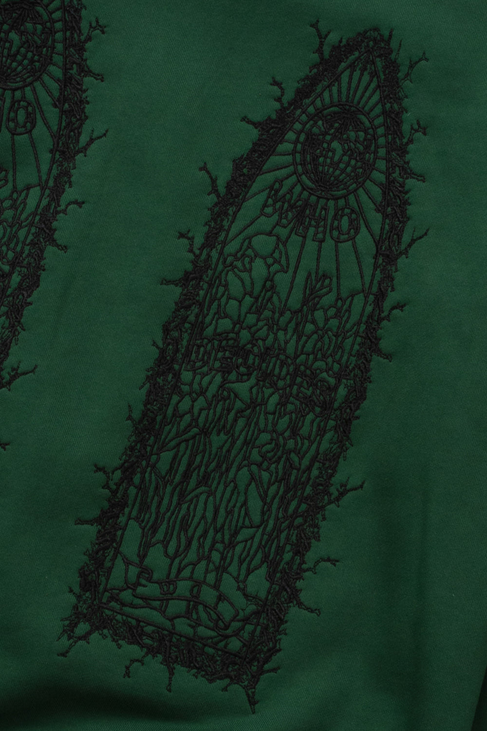 THORNED PULLOVER