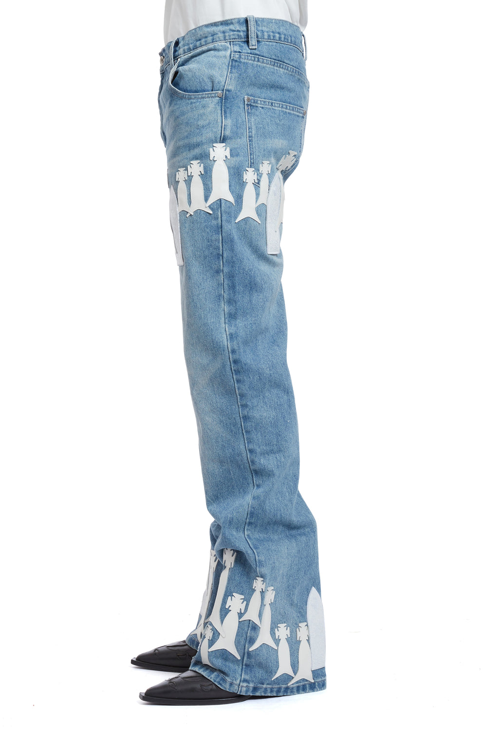 DEMI FLARE FIT STONE WASH WITH PATCHES