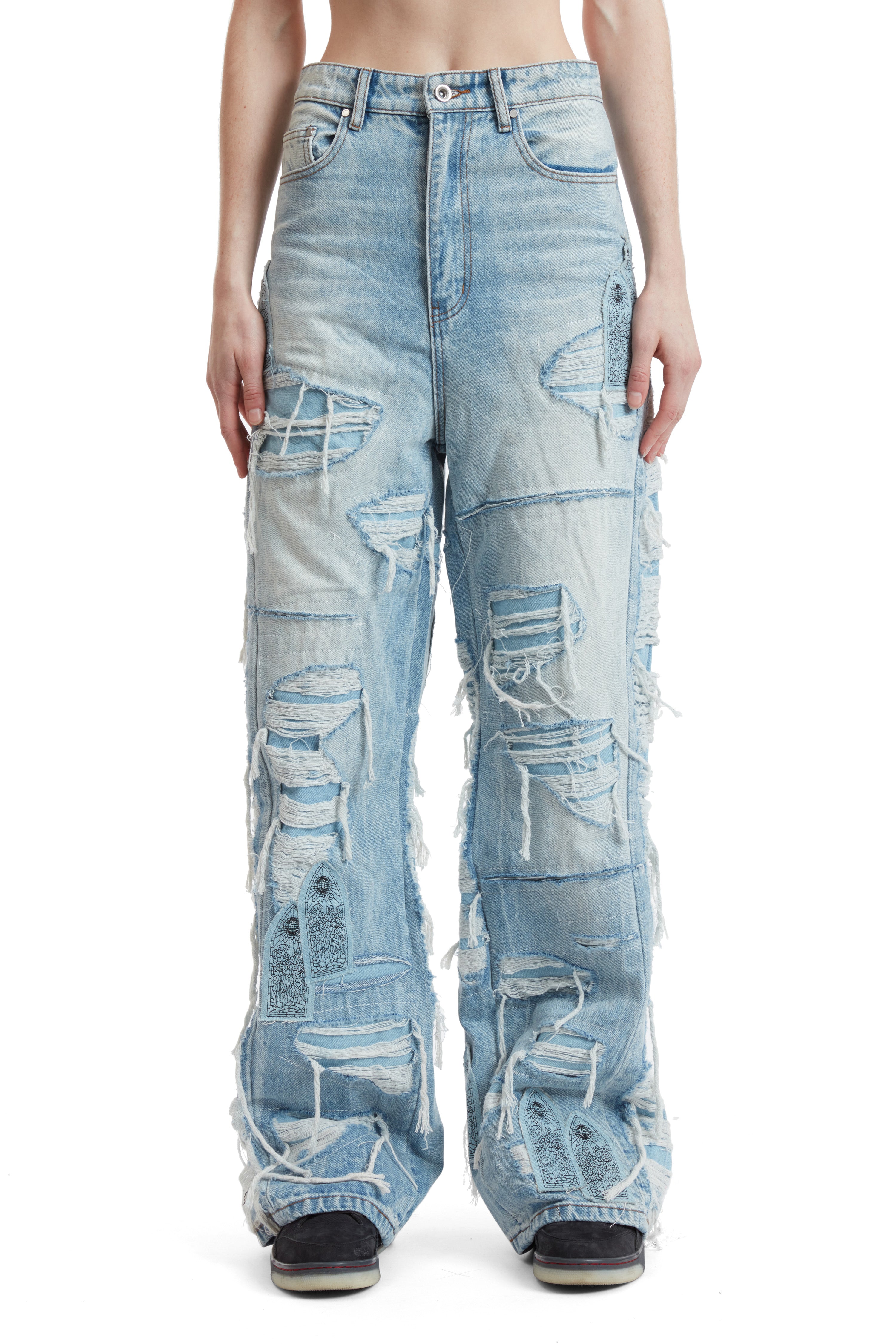 FULL DISTRESS ARCH DENIM