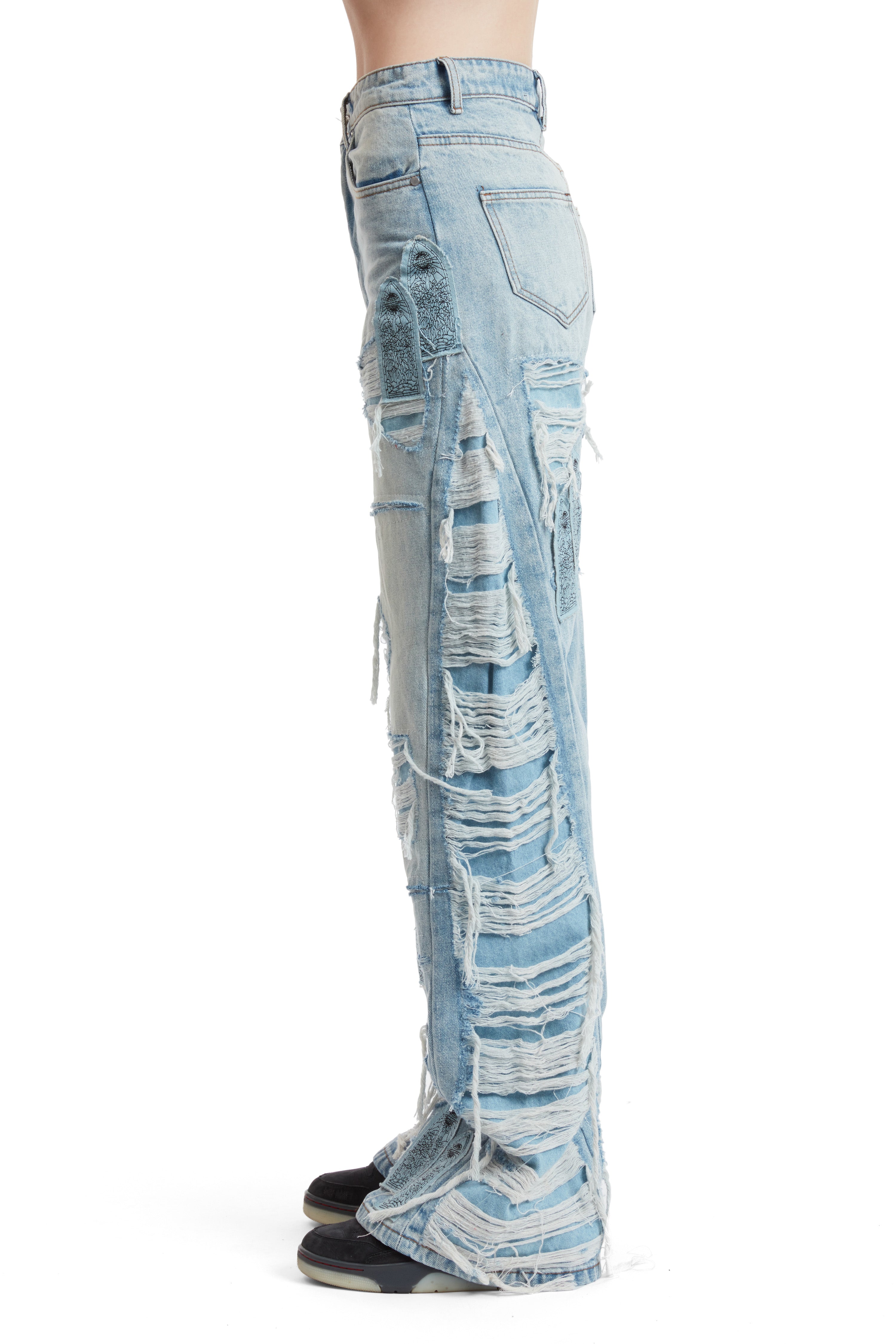 FULL DISTRESS ARCH DENIM